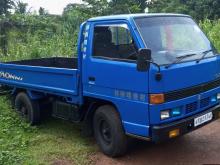 Isuzu NKR 1981 Lorry