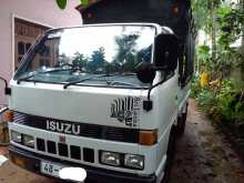 Isuzu NKR 250 1990 Lorry