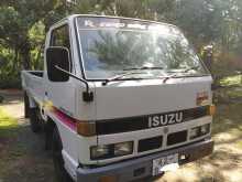 Isuzu NKR 250 1987 Lorry