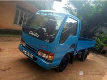 https://riyasewana.com/uploads/isuzu-nkr-250-302040186334.jpg
