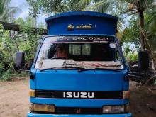 Isuzu NKR 1985 Lorry