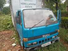 Isuzu NKR 1986 Lorry