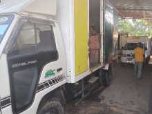 Isuzu NKR 1984 Lorry