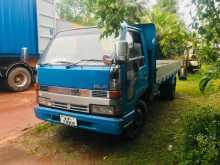 Isuzu Elf Nkr 57l 1990 Lorry