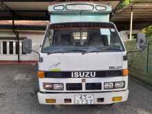 Isuzu NKR 58 E 1987 Lorry