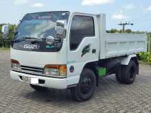 Isuzu NKR 71E 1999 Lorry