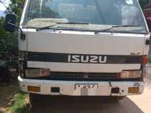 Isuzu NkR Elf 350 1987 Lorry