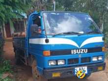 Isuzu NKR 145 1988 Lorry