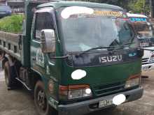 Isuzu NKR Tipper 2000 Lorry
