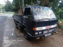 Isuzu NKR57E 1986 Lorry