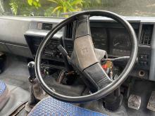 https://riyasewana.com/uploads/isuzu-npr-2114080324012.jpg