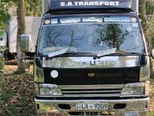 Isuzu NPR 2000 Lorry