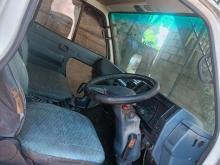 https://riyasewana.com/uploads/isuzu-npr-350-151110516964.jpg