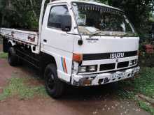 Isuzu NPR 58 L 1988 Lorry