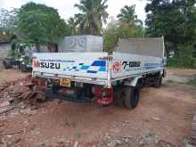 https://riyasewana.com/uploads/isuzu-npr-58l-17729104962.jpg
