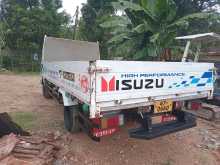 https://riyasewana.com/uploads/isuzu-npr-58l-20743524223.jpg