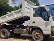 Isuzu NPR 1995 Lorry