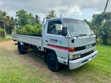 https://riyasewana.com/uploads/isuzu-npr66l-1993-148452312462.jpg