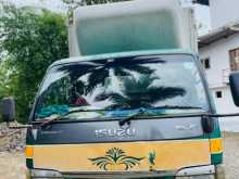Isuzu NPR72P 2004 Lorry