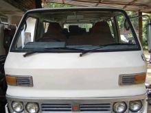 Isuzu ELF 1980 Van