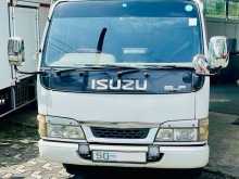 Isuzu ELF 1990 Crew Cab