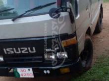 Isuzu Route 1983 Van