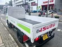 https://riyasewana.com/uploads/isuzu-single-wheel-2000-1421434312963.jpg