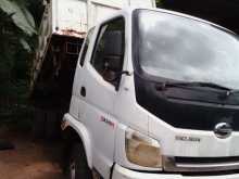 Isuzu Sojon 2010 Lorry