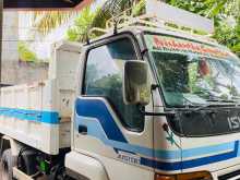 Isuzu Tipper 2005 Lorry