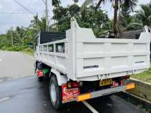 https://riyasewana.com/uploads/isuzu-tiper-3120245722382.jpg