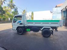 https://riyasewana.com/uploads/isuzu-tipper-120000518005.jpg