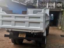 https://riyasewana.com/uploads/isuzu-tipper-121303334053.jpg