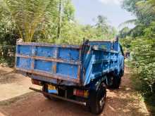 https://riyasewana.com/uploads/isuzu-tipper-1320352022662.jpg