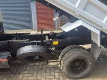 https://riyasewana.com/uploads/isuzu-tipper-16842386915.jpg