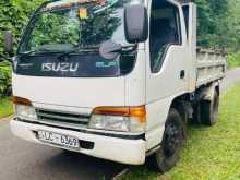 Isuzu Tipper 2002 Lorry
