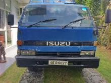 Isuzu TIPPER 1980 Truck