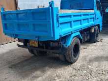 Isuzu Tipper 2010 Lorry
