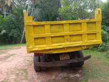 Isuzu ELF 1900 Lorry