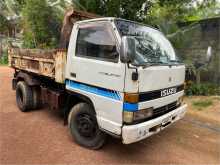 https://riyasewana.com/uploads/isuzu-tipper-197401222702.jpg
