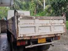 https://riyasewana.com/uploads/isuzu-tipper-1990-2421510912733.jpg