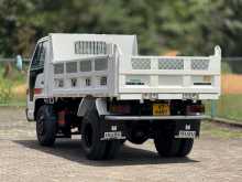 https://riyasewana.com/uploads/isuzu-tipper-1991-47435112622.jpg