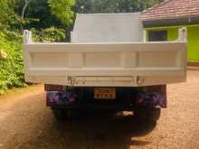 https://riyasewana.com/uploads/isuzu-tipper-1993-307264812704.jpg