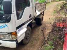 Nissan Tipper 1995 Lorry