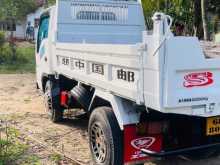 https://riyasewana.com/uploads/isuzu-tipper-1995-266101012614.jpg