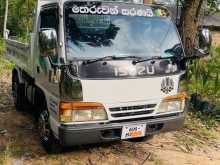 https://riyasewana.com/uploads/isuzu-tipper-1995-266101012942.jpg