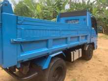 https://riyasewana.com/uploads/isuzu-tipper-1996-2117134812734.jpg