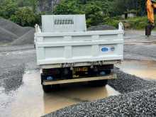 https://riyasewana.com/uploads/isuzu-tipper-1997-810221412204.jpg