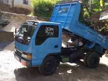 Isuzu Tipper 2000 Lorry