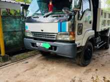 Isuzu Tipper 2000 Lorry