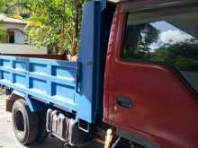 Isuzu Tipper 2000 Lorry